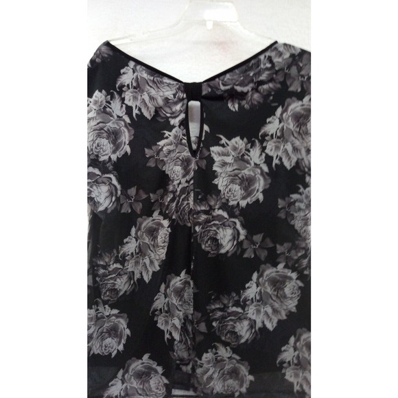 Cato Womens Plus 22/24W Top Black Floral‎ Cap Sleeve Layered Blouse - Picture 8 of 8